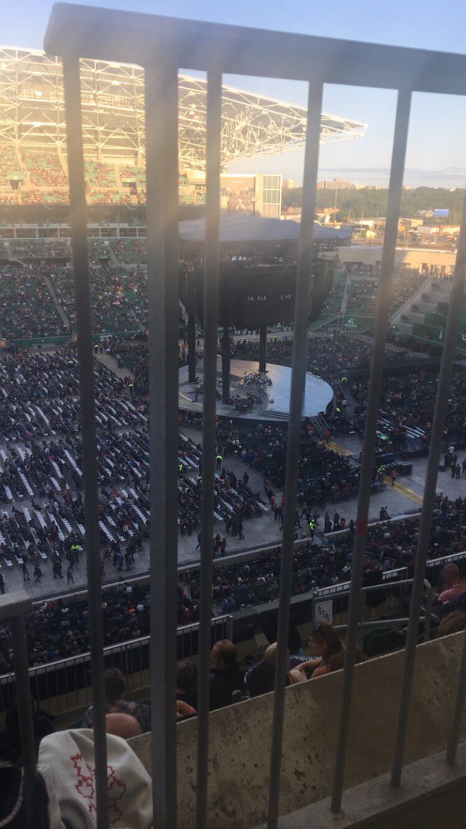 If there one bad seat for <a href="/garthbrooks/">Garth Brooks</a> I could quite possibly have picked it.