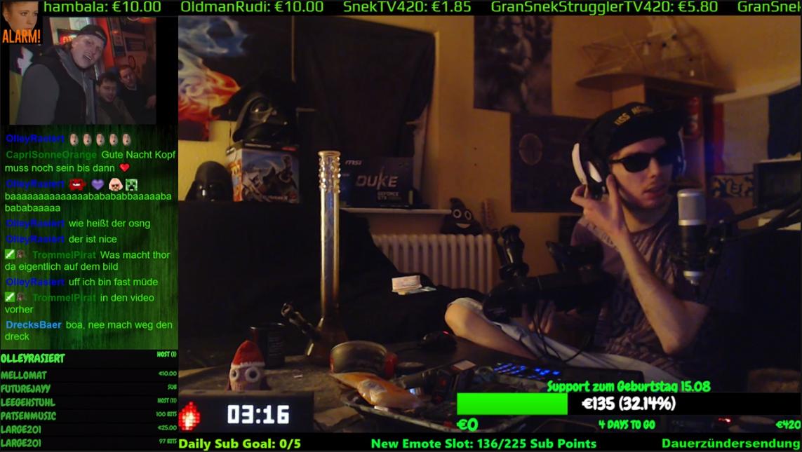 TwitchLayout tweet picture