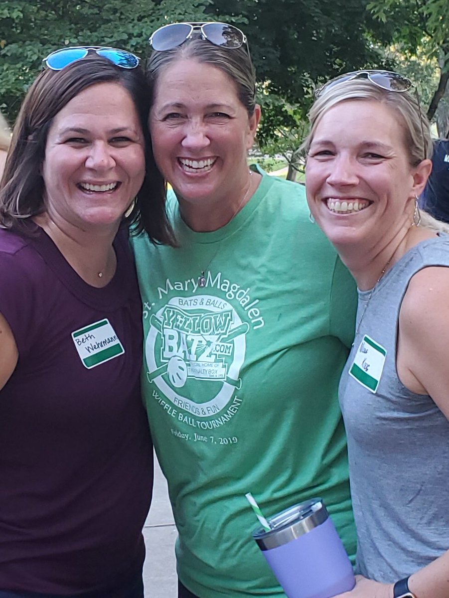STMMschoolstl's tweet photo. Let’s PAL AROUND... current families welcomed new families at the annual PALS picnic! https://t.co/E7SQa3mjxz