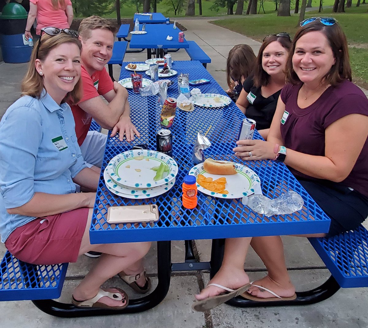 STMMschoolstl's tweet photo. Let’s PAL AROUND... current families welcomed new families at the annual PALS picnic! https://t.co/E7SQa3mjxz