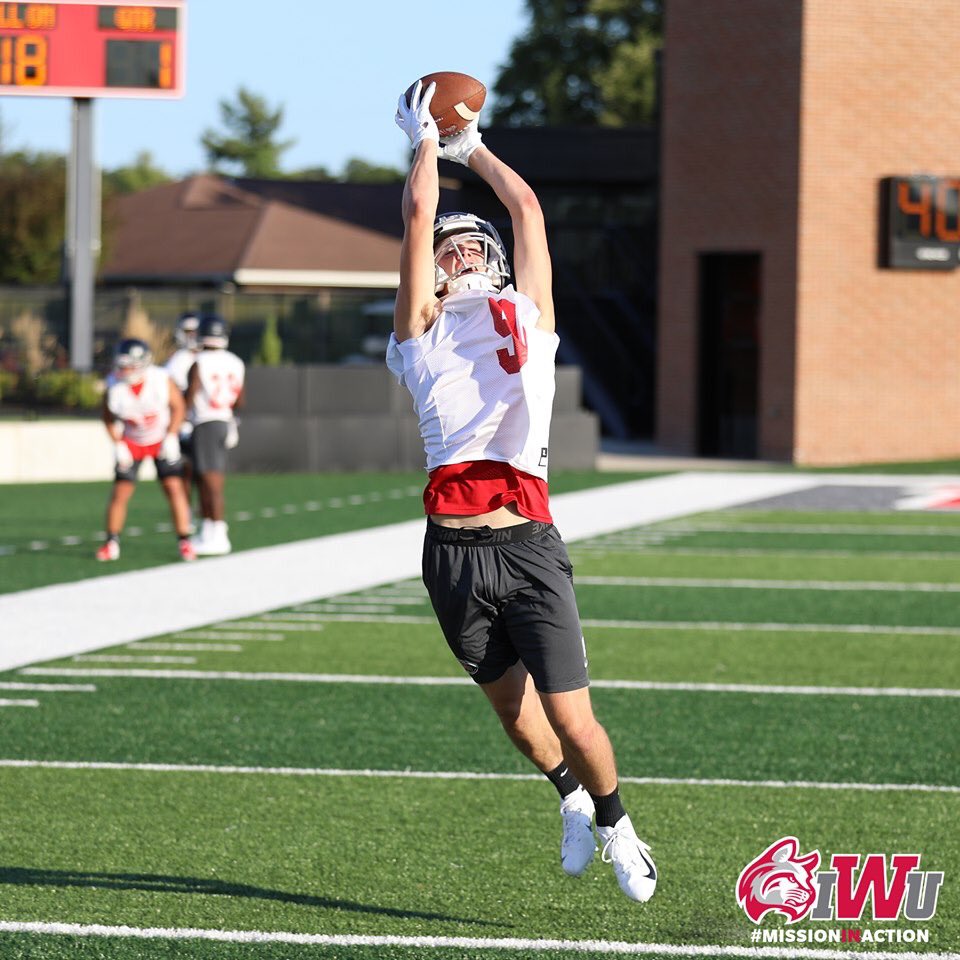 IWUWildcats's tweet photo. @IndWesleyan_FB is back! 🏈
🔴
Full Gallery: https://t.co/pWN7CYs7Kd https://t.co/9Zo46bdoXS