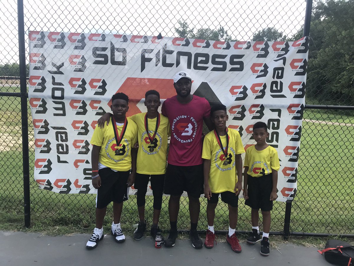 SBFitLLC's tweet photo. Shoutout to our 2 Champions for today. Wow Day 1 was very successful! Day 2 is going to be even better! Come out and support! Bring your squad and win it all!!!
#RealWorkRealResults
#LLTub
#SBFoundation
βΉπ½ββοΈβΉπ½ββοΈπ°ππ₯ https://t.co/MtNIsBD4zs