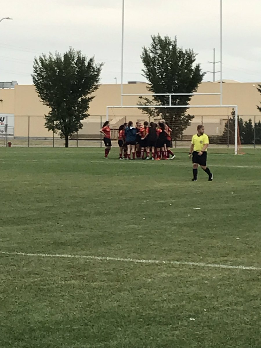 Phoenix2005girl's tweet photo. Playing for gold tomorrow @SherwoodFord @SPDSASoccer https://t.co/6k8OdfHaxQ