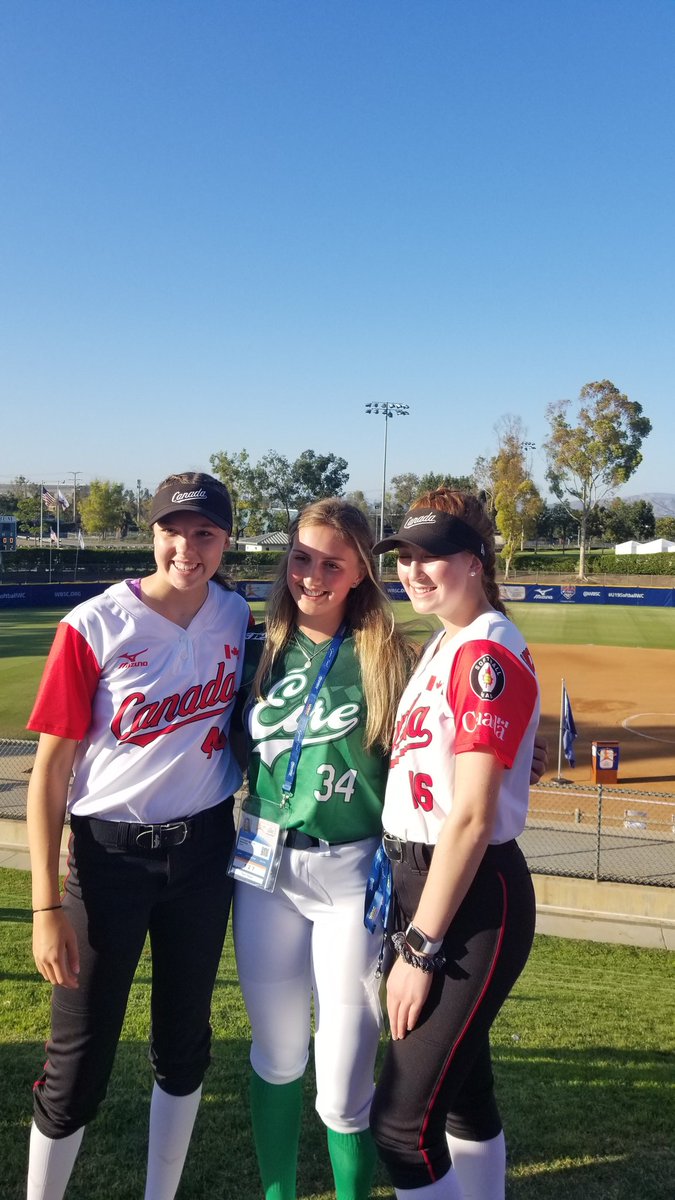 BWikston's tweet photo. @oakvilleangels representing at U19 Woman's Softball World Cup https://t.co/IrQKPQUToZ