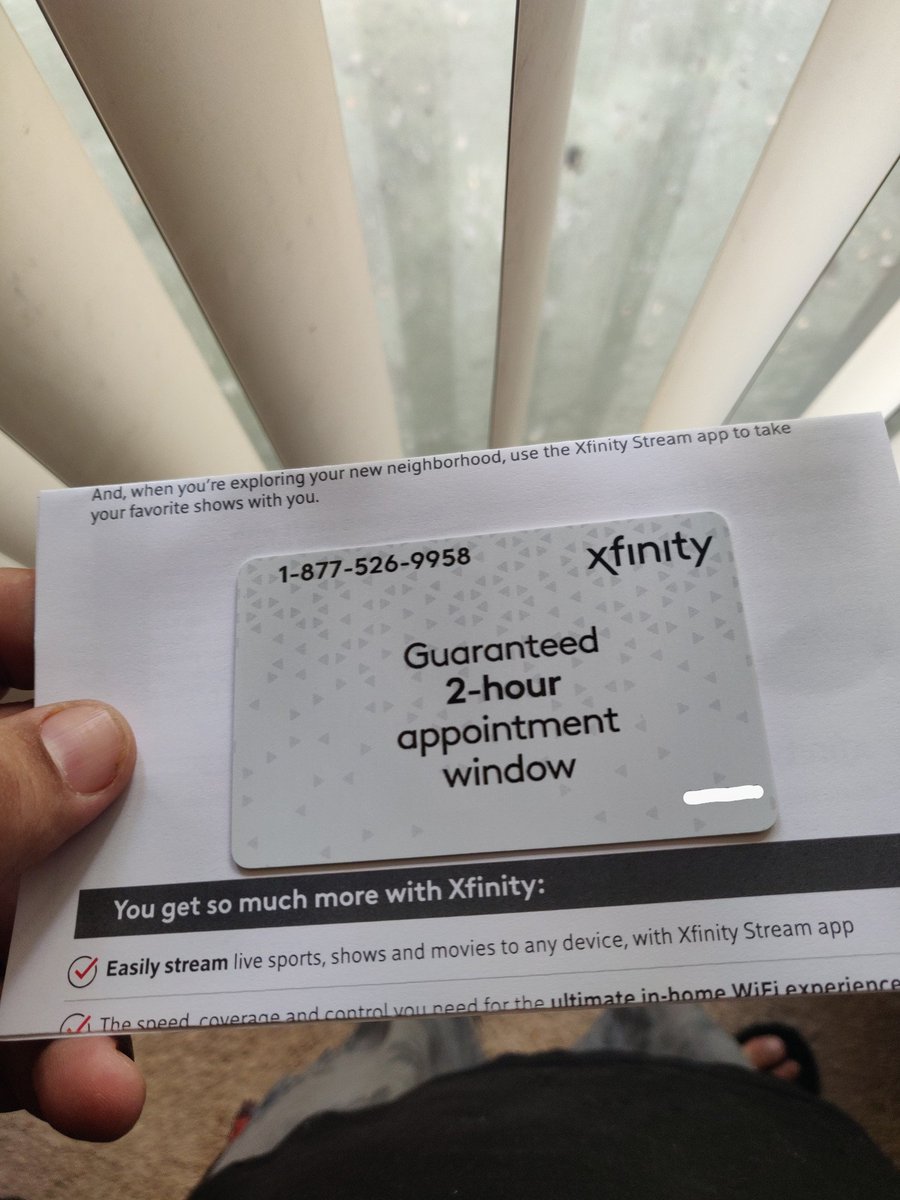 FlashdriveGord1's tweet photo. @comcast @Xfinity  you guys are stupid. What a waste of materials. https://t.co/YAGXhuuZOD