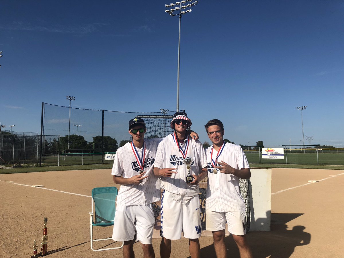 FoxLakeWiffle's tweet image. Year 6 complete! Congrats to @TannerP8021 and @theMarkOgden on winning the title! Congrats to @alexhoss27, Brett, and @thejet33 on 2nd place! More pictures will be posted later! Shoutout @PabloIglesiasTV, @LewisMarien, @hoijim, and @MCstrong19! #FLT #forMC