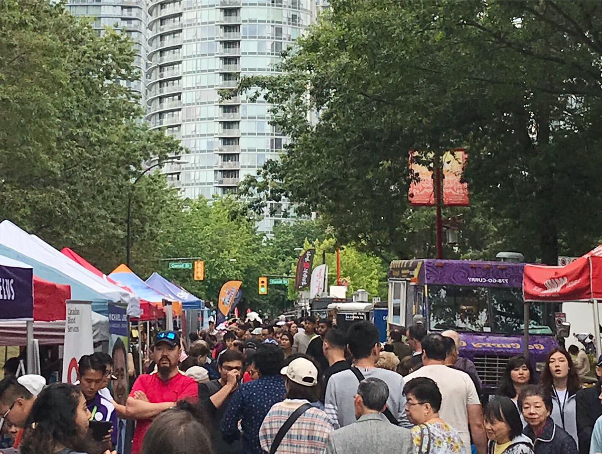 Great to meet a lot of people who are interested in #ChineseCanadian history at the Chinatown Festival and share about #UBC initiatives in #ChinatownYVR. #INSTRCC #ACAM