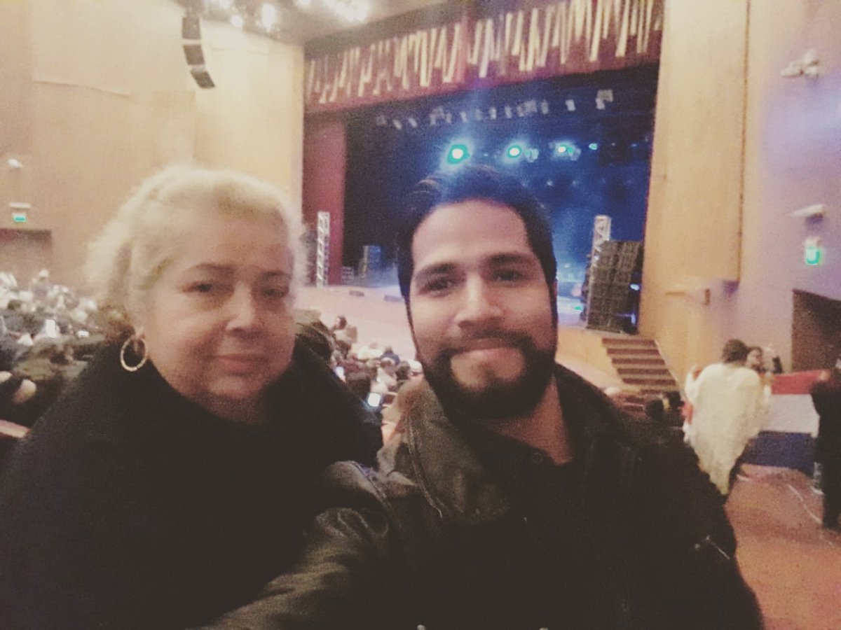 carlitoxmj's tweet photo. Esperando a @amaiamonterooficial con mi mami ❤️😍 #NPCTour Py 🇵🇾
Gracias por los favores recibidos 😭😭❤️❤️ https://t.co/g0819zBa9b
