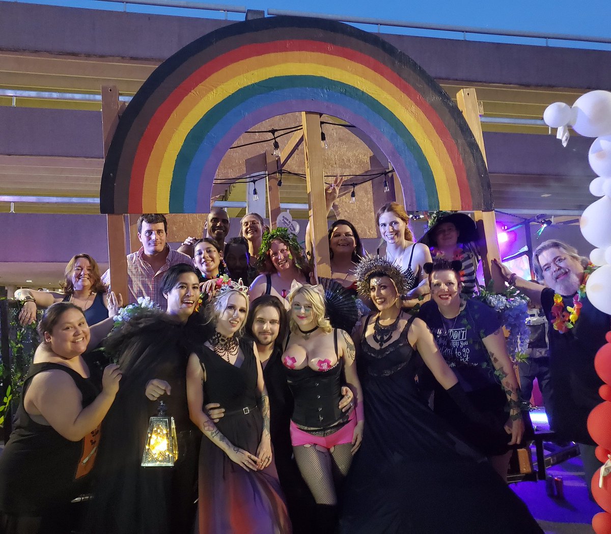 jessaroseatx's tweet photo. Ready for pride!
#austinvampires https://t.co/Gbl0iAcu5O