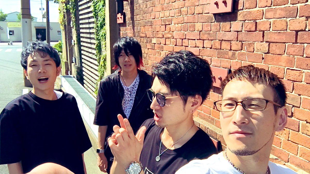 アー写撮るよ！クソあちー！！