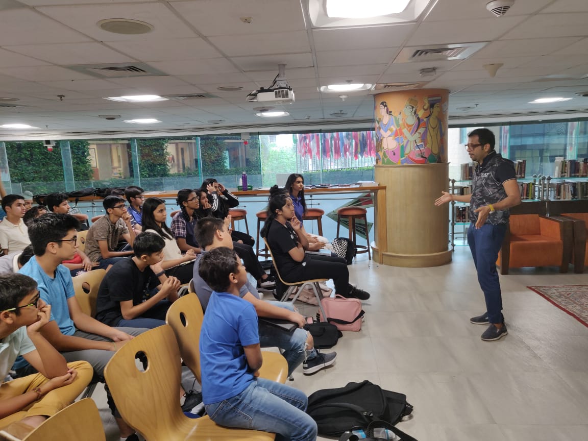 chaakubaaku's tweet photo. Valuable insights on building a business shared by Darpan Sanghvi, founder of @MyGlamm with aspiring teen entrepreneurs at @YeaIndia inaugural session 2019 at ASB Mumbai https://t.co/WUHLX0MmcE