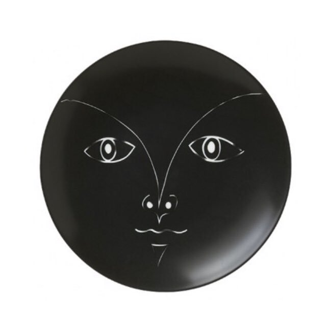 ChefValentin's tweet photo. “Il faut faire aujourd'hui ce que tout le monde fera demain.” Jean Cocteau. Art de la table, quand porcelaine et poésie ne font qu’un. Totalement fan de cette vaisselle!! @MaisonRaynaud #chefprive #chefvalentin #paris #gourmandversuslight https://t.co/TvkrF8s0v7