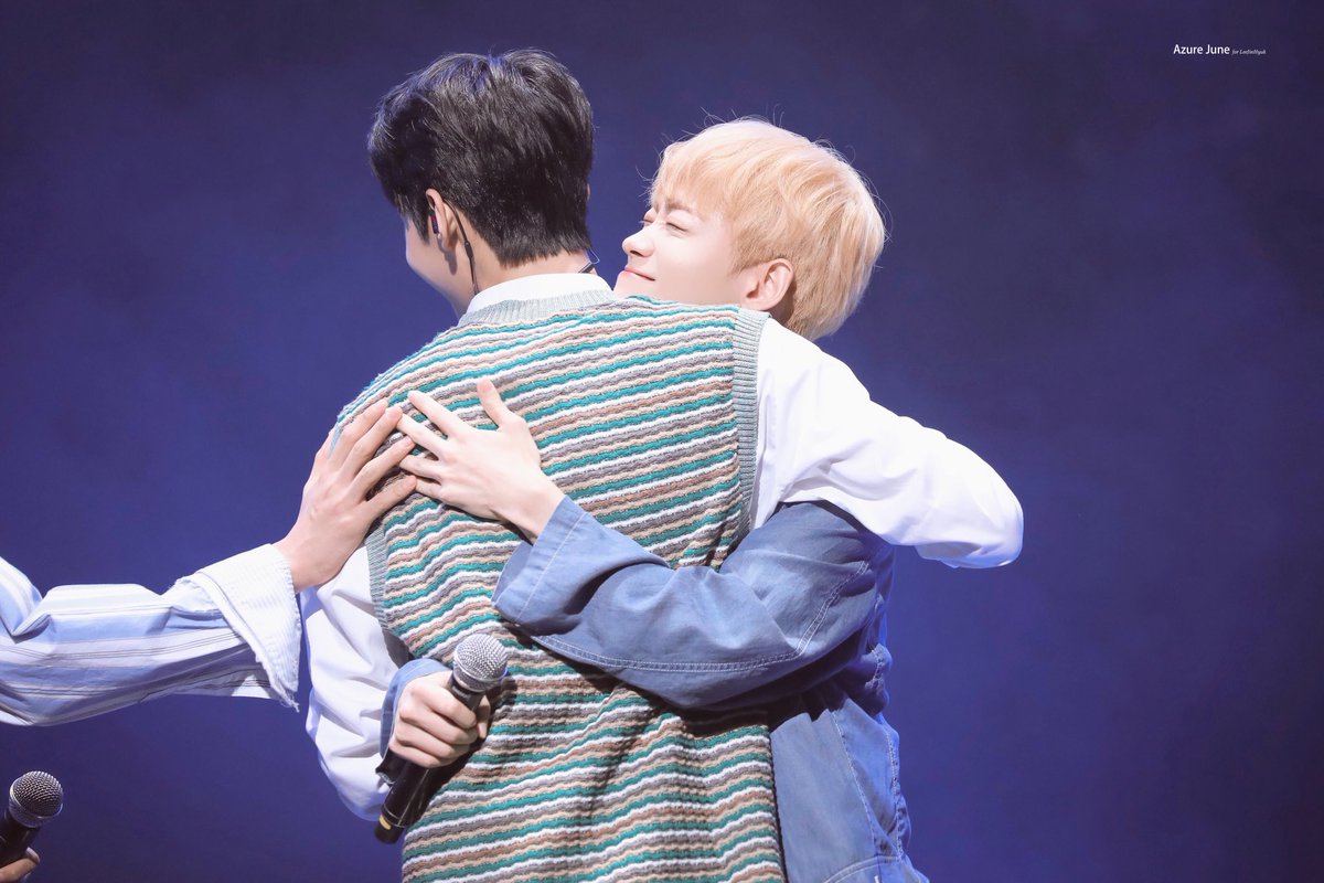 𝘼𝙯𝙪𝙧𝙚 𝙅𝙪𝙣𝙚"💌 tweet media