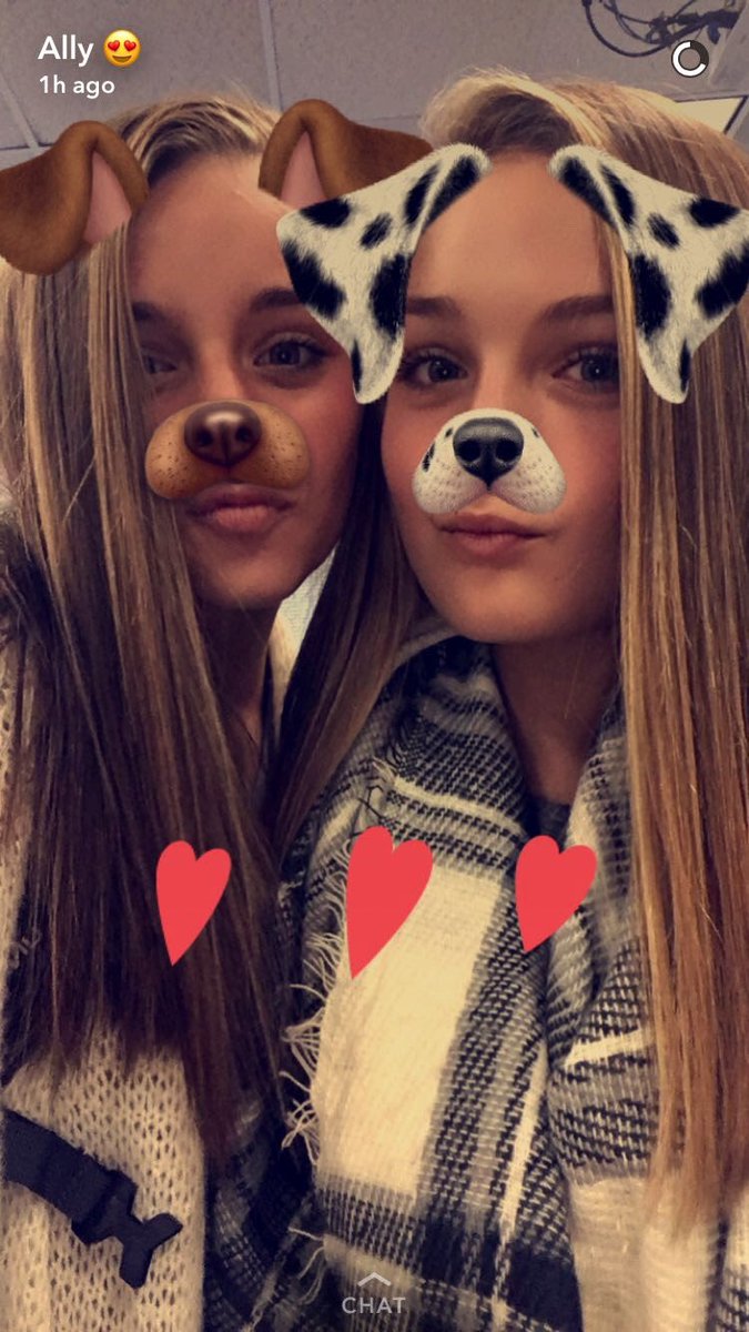 mclymer12's tweet photo. happiest of birthdays to my lil ap!! there will never be a day i’m not here for you, i love you so much and thank you for all the mems since da 5th grade! keep being you sis🦋💗 i don’t know what i’d do without you!! https://t.co/IPLgnWACPe