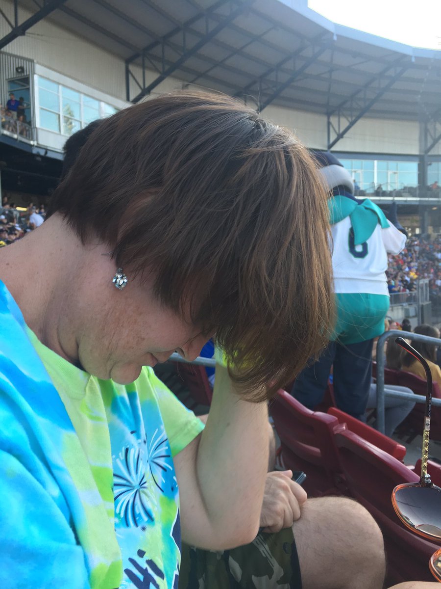 Lacezilla95's tweet photo. I got my Twitter back and we are at a Baseball game https://t.co/SpI0RUFCfs