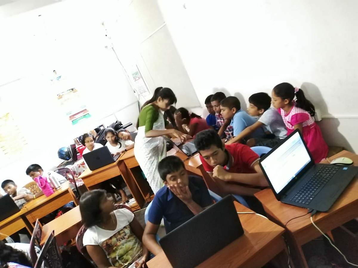 CoderDojoLK's tweet image. CoderDojo at Future Tech Lab Kuliyapitiya #lka #coderdojo #coderdojolk