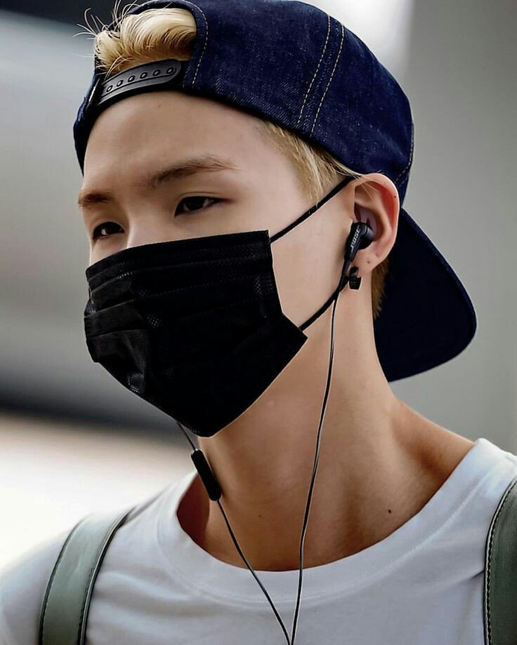 Dianis128Pati's tweet photo. El amor de mi vida!! 💜🤤

#TeenChoiceWarner  #BTSArmy  @BTS_twt https://t.co/Ii9BM46A4S
