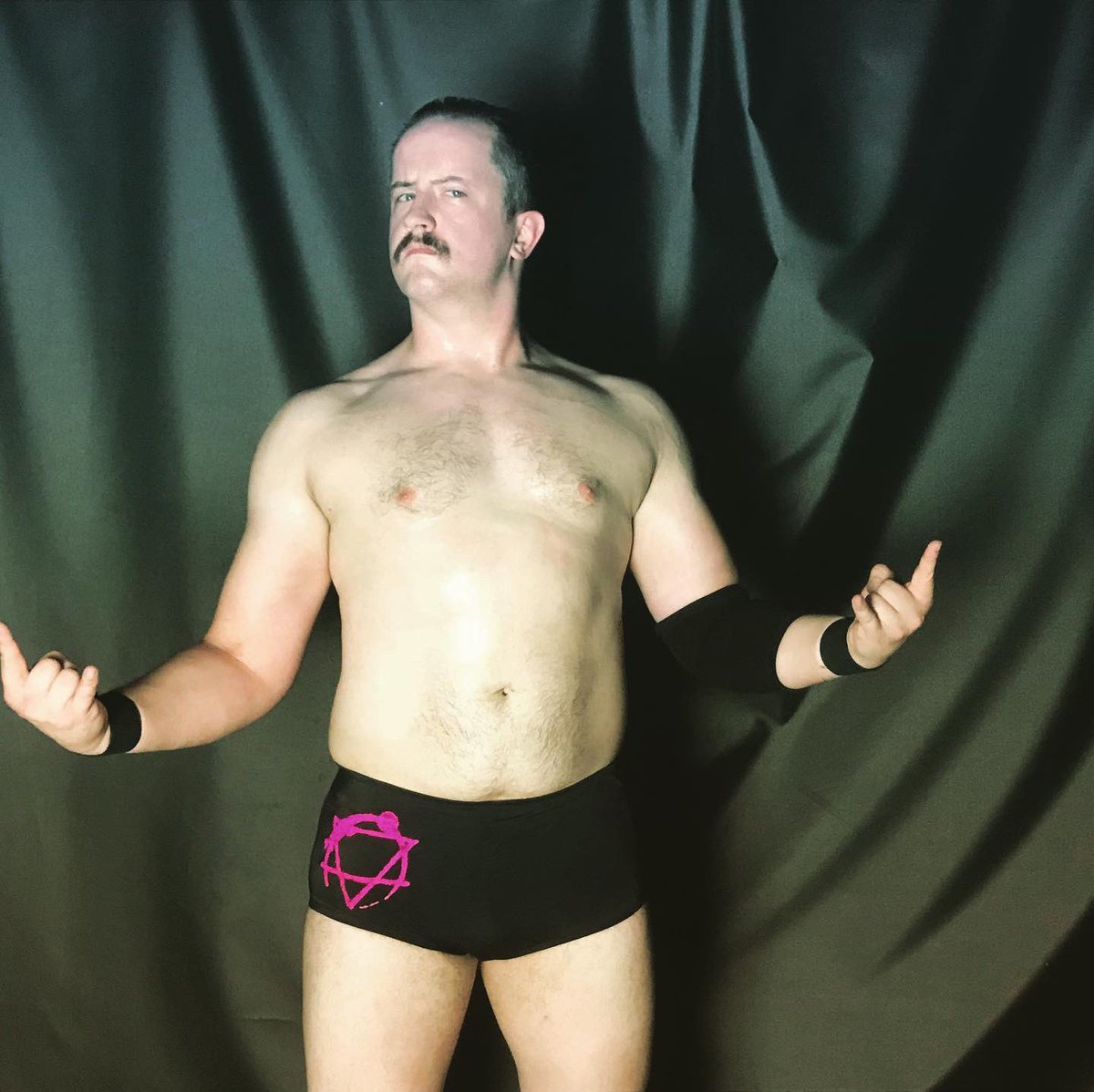 KeithBlalockPW's tweet photo. Just thought you’d like to see what some quality gear looks like. I’m a ((t r u n k s b o i)) now! Thank you, Tania from MysticGear!
#ProWrestling #ProWrestler #EarthRocker #Trunks #Trunksboi #TestMyMetal #TrashAndBash #Deathless #LetsGo #MysticGear https://t.co/ID5SVyYjYb