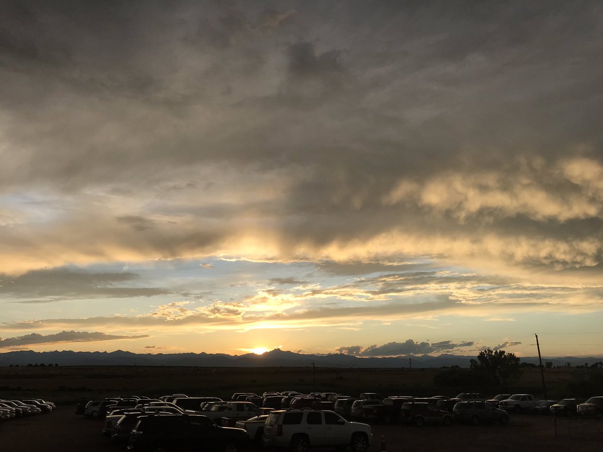 cnsracing's tweet photo. It won’t be a day at the races without a good old Colorado sunset!#cosunset #cnsracing #hometrack #shorttracksizzler #letsgoracing #mytrackmyroots #everysaturday #nascar #hometrack #weloveracing #saturdaysareforthetrack #shorttrack #superlatemodel #latemodels #superstocks https://t.co/6Q1ZvNKBll