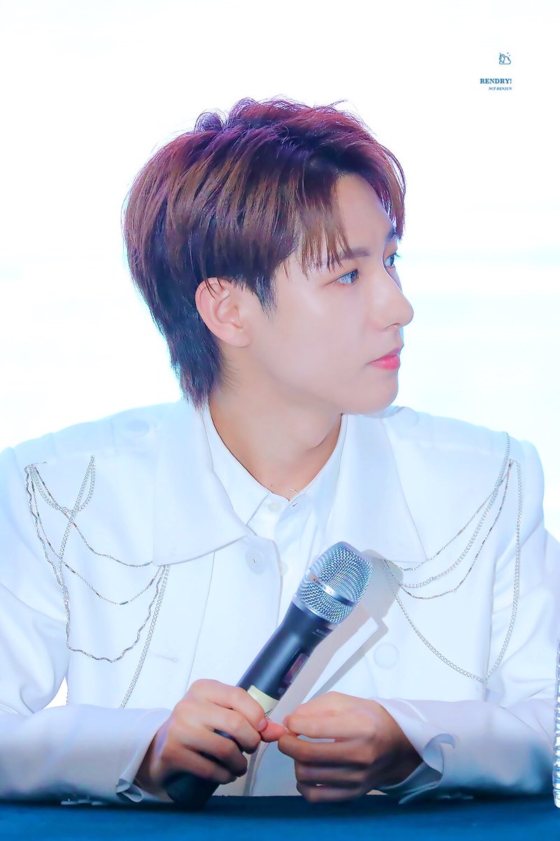 RENDRY323's tweet photo. 190810 #RENJUN #런쥔 #黄仁俊 #NCT 

잘생기고 다정한 미남을 좋아하고 있어요 . . https://t.co/JkmbpHTU7a