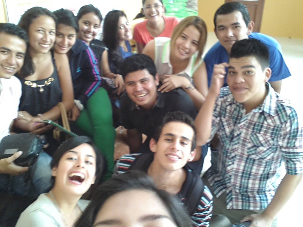 CantoStefie's tweet image. Esto empezó algo así... #universitystudy #uleam #psicology