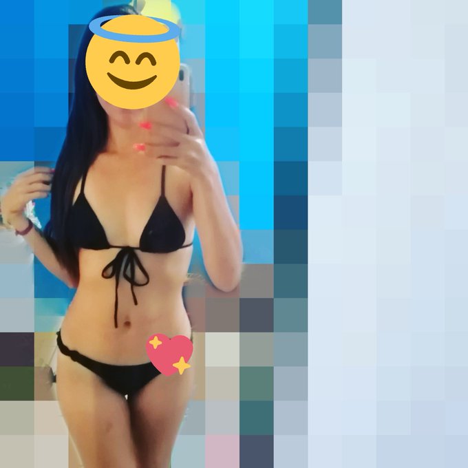 D&iacute;a de alberca!! https://t.co/fu7Gedsl3h<a href="/tag/onlyfans"class="tags"><span>#onlyfans</span></a><a href="/tag/parejaswingers"class="tags"><span>#parejaswingers</span></a><a href="/tag/videollamda"class="tags"><span>#videollamda</span></a>