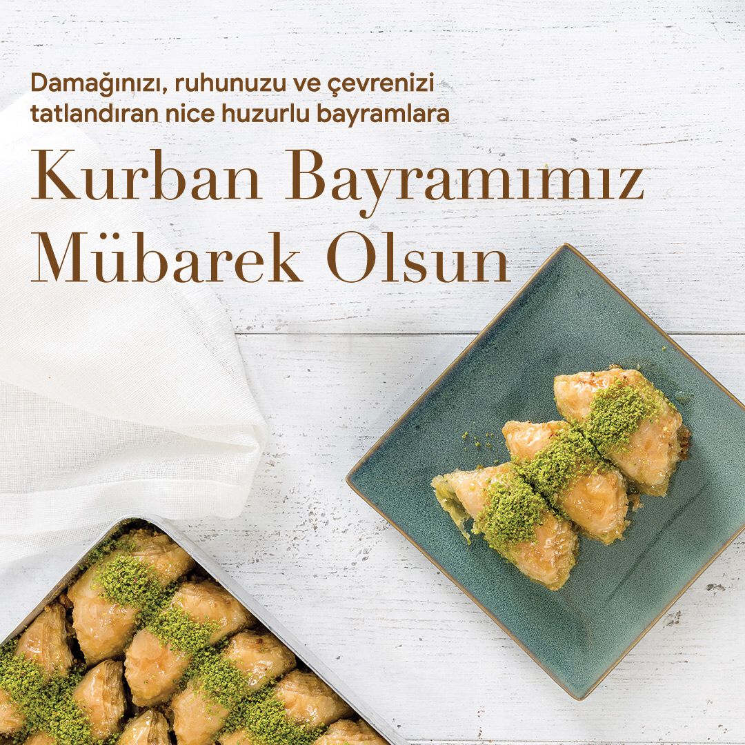 pasafirini's tweet photo. Damağınızı, ruhunuzu ve çevrenizi tatlandıran nice huzurlu bayramlara ☺️
#bayram #kurbanbayramı  #mutlu #huzurlu #tatlı #baklava #lezzet #nefis #aile https://t.co/pb8fNGJmMl