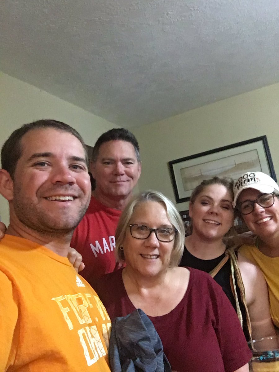 flashflood15's tweet photo. Spent time with family tonight! #cpsumfun @CypressParkHS https://t.co/4CBazqS941