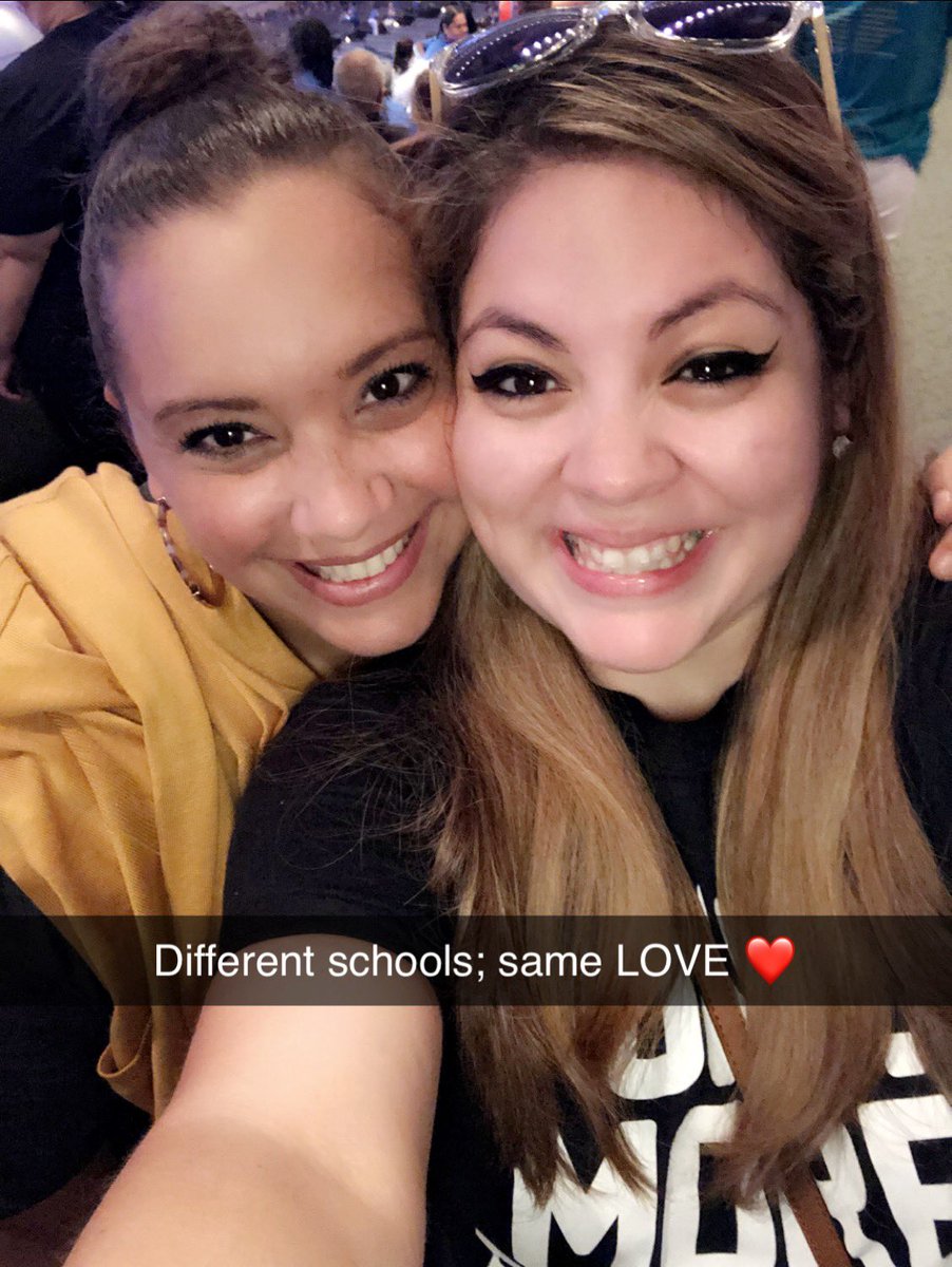 1124missliz's tweet photo. Better late than never! A few of my favorites from #RISDConvocation19 #SaySomething Shoutout to @RebecaH130 for being my #A1SinceDay1 #RISDConnects ππΌβ€οΈπ #HerHugsAreTheBest #WhenYourPrincipalBecomesLikeFamily #TitlesArentImportant #ItsAllAboutRealRelationships Love ya! ππΌβ€οΈππ https://t.co/FGHDGQLUnP