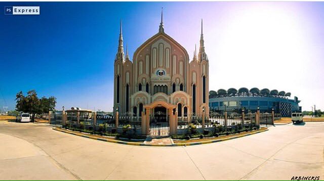 d_parker09's tweet photo. Lokal Ng Ciudad de Victoria @ #PhArena https://t.co/YH581T9oTV