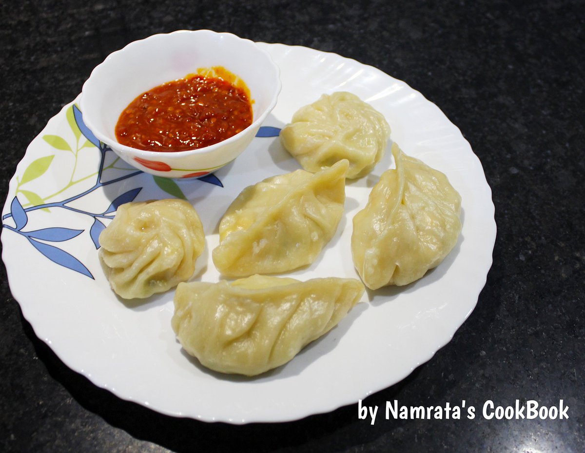 NamrataCookBook's tweet photo. Checkout new recipe "cabbage corn momos"
Click link to watch full recipe:https://t.co/6McdPjflCM
#momos #vegmomos #cornMomos #cabbagerecipes #cornRecipes #indianstylemomos #recipes #food #foodie #Cooking
#indianfood #Momos #steamRecipes #delicious #tasty #indianfoodlover #cook https://t.co/lqn40vq32j