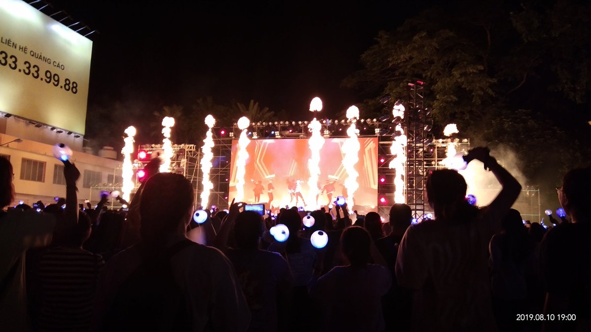 HanChungHye1's tweet photo. #BTSFANFESTinVIETNAM https://t.co/R3dd1ZNxe3