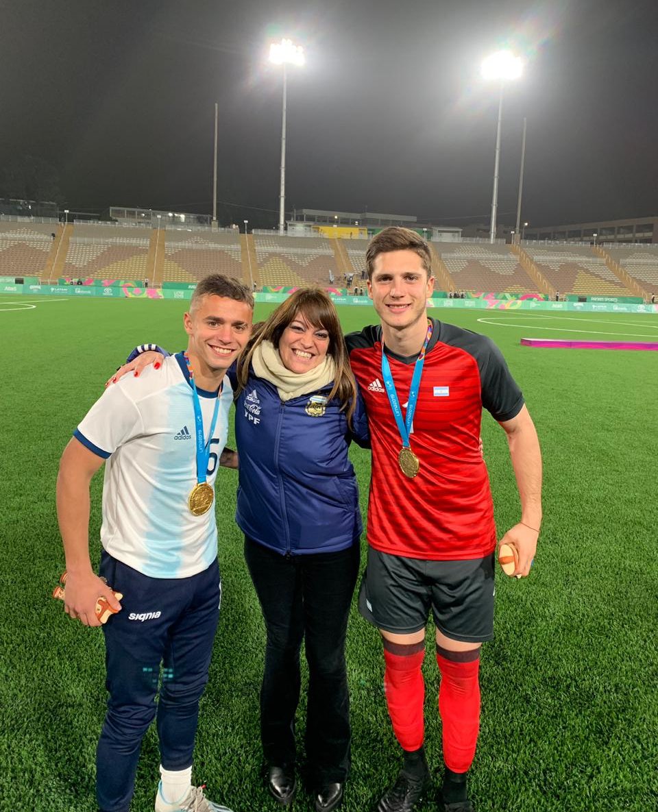 LuciaBarbuto's tweet photo. Felicitaciones Agus y Facu !!! Y a todos los chicos, cuerpo técnico y al proyecto de selecciones @afa!
#AdnBanfileño presente en este éxito de @argentina. La Familia Banfileña, orgullosa de ustedes ! https://t.co/oxBP2xnUO4