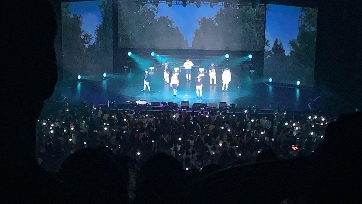 nightquil1s's tweet photo. Iโm actually gonna cry ๐
I miss em so much (Ik Iโm late but who cares)
#monstaxinhouston https://t.co/VgRU69Z4kl