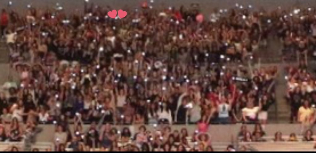 nightquil1s's tweet photo. Iโm actually gonna cry ๐
I miss em so much (Ik Iโm late but who cares)
#monstaxinhouston https://t.co/VgRU69Z4kl