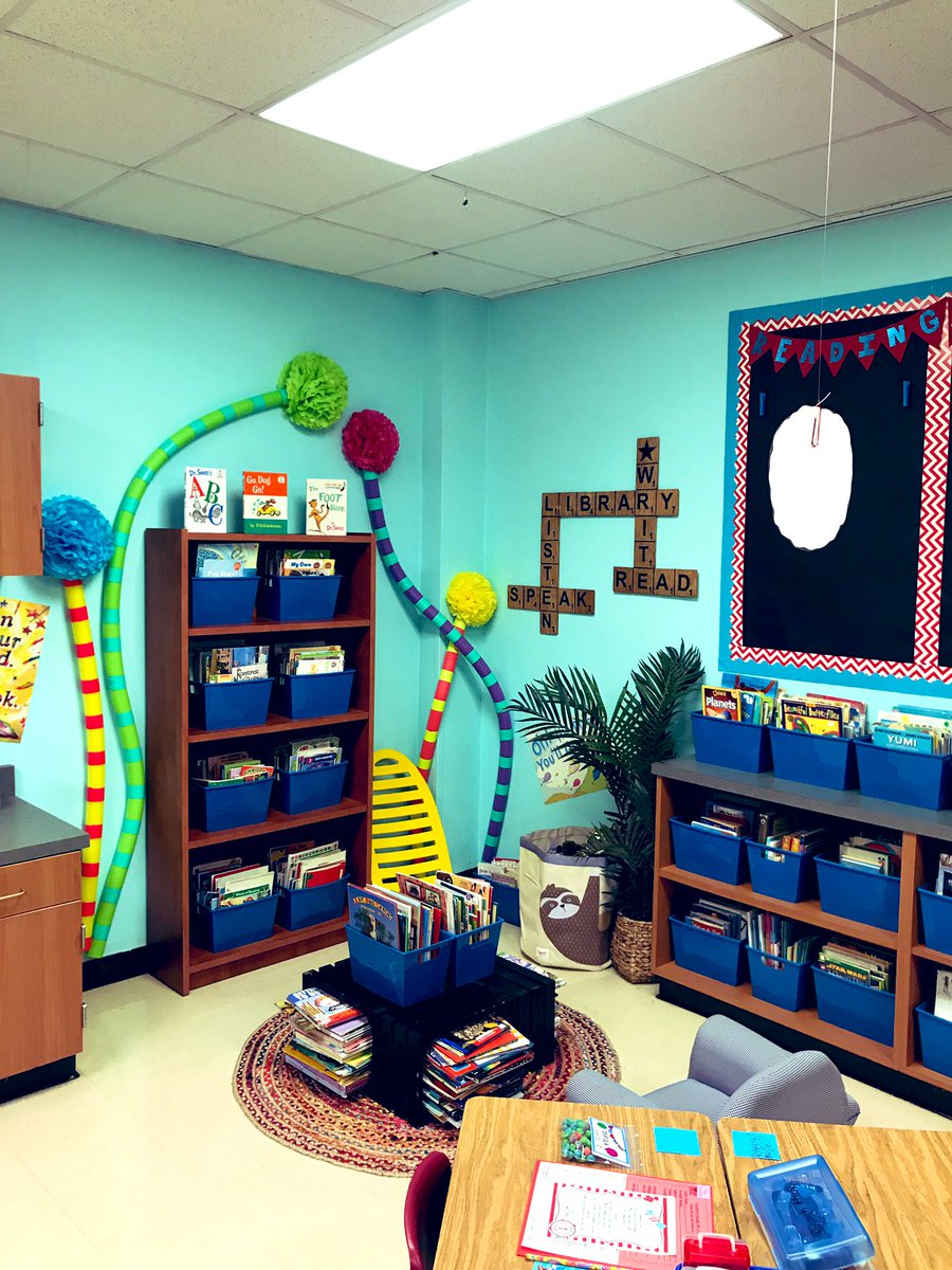 FirstwithRogas's tweet photo. Our classroom library is filled with Truffula Trees and books and soon to be full of growing Firsties!! I can’t wait to accomplish so much together this year. Year two, bring it!! Follow our journey!📚 #FirstwithMissBaty #drseuss #OhThePlacesYoullGo @ellisorbulldogs @MagnoliaISD https://t.co/D69qhqhZ9n