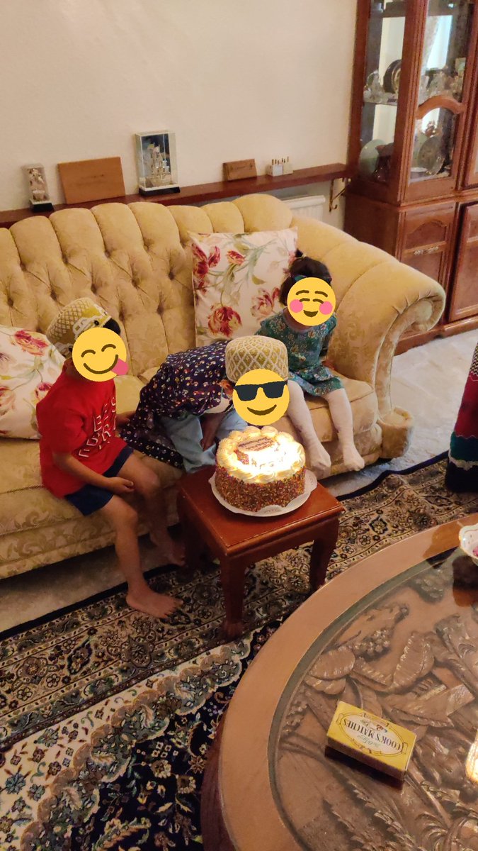 drgandalf52's tweet photo. Now that is what I call a cake.
My dear boy has his 6th waras.
Rainbow cake style 🌈 🎂
#rainbowcake🌈 #rainbowcake #waras #warasmubarak #eid #eidmubarak #eiduladha #EidAlAdha #EidAdhaMubarak https://t.co/OveZUcV3dX