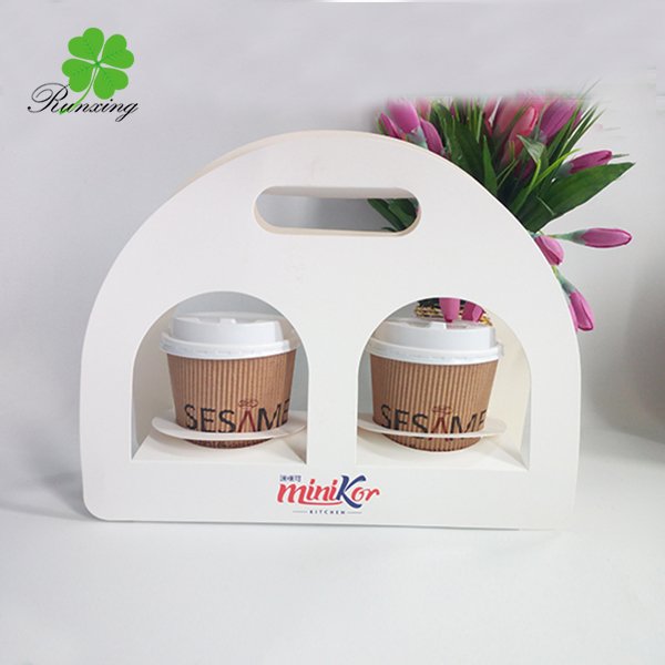 runxingprinting's tweet image. Package your product to stand out from the rest! Custom logo print handle cup holder bag is manufactured under the watchful eyes of our QC team. It's quality-assured. #disposablepapercups #doublewallpapercup #recyclablecoffeecups