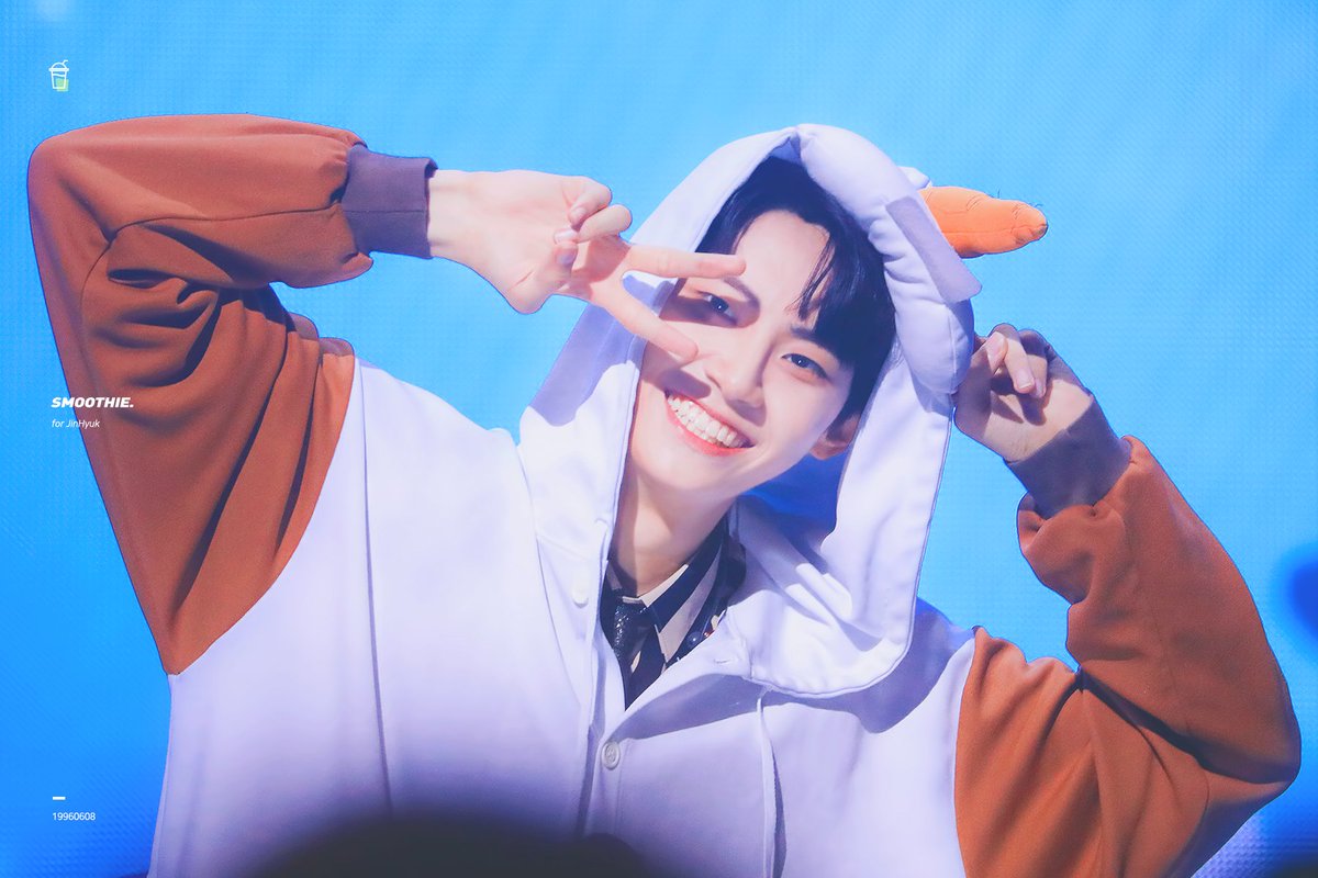 Smoothie_68's tweet photo. 190810 진혁:해

아기태양이 떴습니다☀️

#이진혁 #진혁 #JinHyuk #진혁해 #아기태양진혁 https://t.co/8orimJKjUY