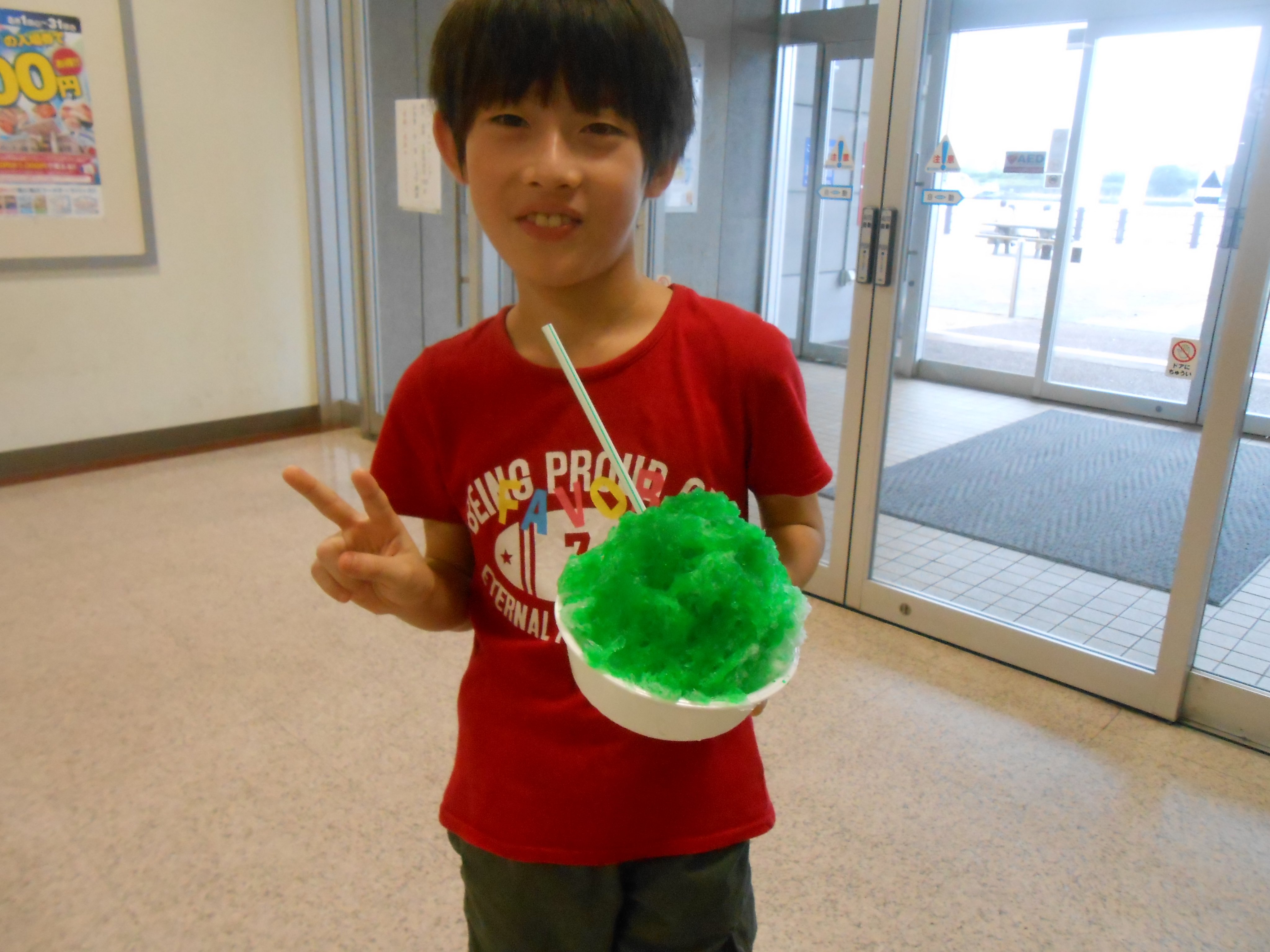 いわき ら ら ミュウ 夏はやっぱりかき氷 大人も 子供も 大好きです いわき ら ら ミュウは 8 15 木 まで 営業時間を1時間延長して 夜7時まで営業中です ららミュウ かき氷 T Co Mqktxudnpl Twitter