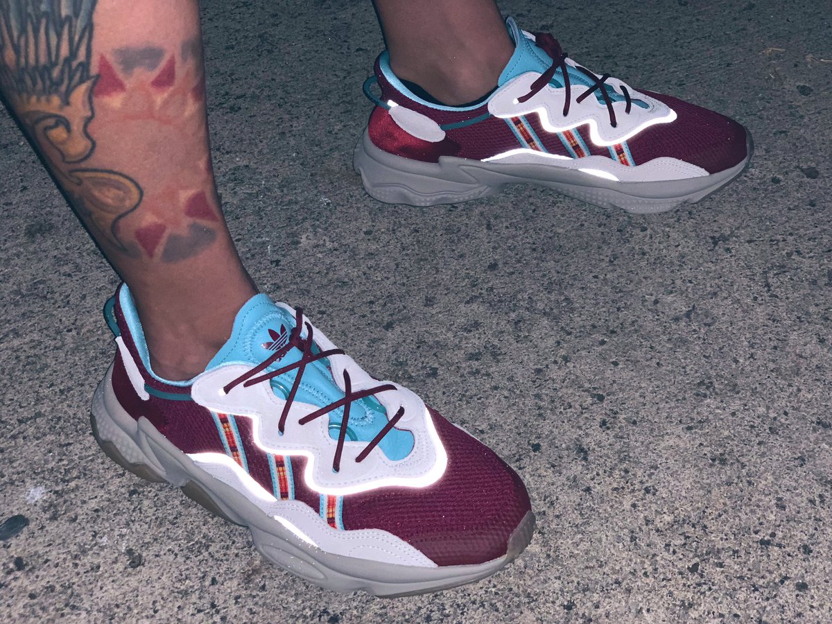 Islandsnkrs's tweet photo. Adidas x Size? Ozweego.. inspired by Lake Oswego, OR 🙌🏼 #adiprene #comfort https://t.co/0zY1zxUMin