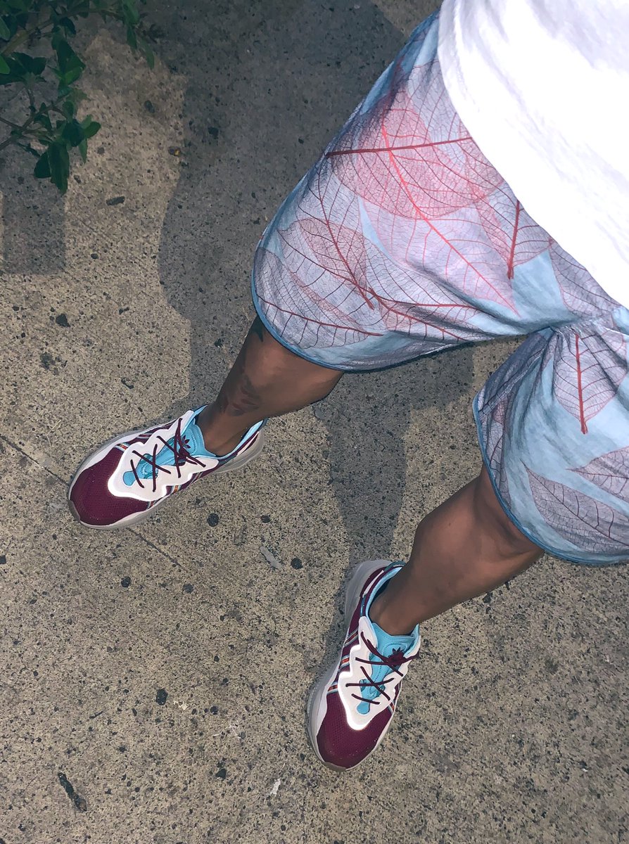 Islandsnkrs's tweet photo. Adidas x Size? Ozweego.. inspired by Lake Oswego, OR 🙌🏼 #adiprene #comfort https://t.co/0zY1zxUMin
