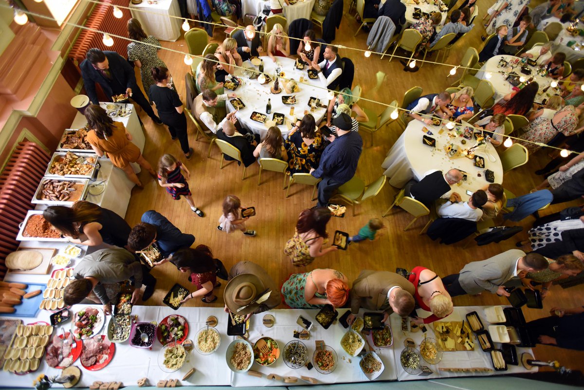 Surplus2Purpose's tweet image. 280 bellies fed. 250kg of food saved. By a team of 6. #WasteFoodWedding over and out! What a day. Thank you so much to Kayley and Joe for letting us cater for your special day @VicHallSaltaire. Everything you see here would otherwise have been wasted. Lets REALLY feed the world💚