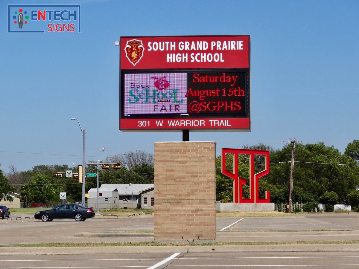 ENTECHSIGNS's tweet image. LED Signs Make the Start of School Easy with Clear Dates and Times on Registration, Schedule, and Other Important Information! 
#ledcolors #signagedesign #outdooradvertising #led #digitalsignage #advertise #digitalmarketing #dfw #ledmarquee #ledsign #business #TX #rgb #highschool