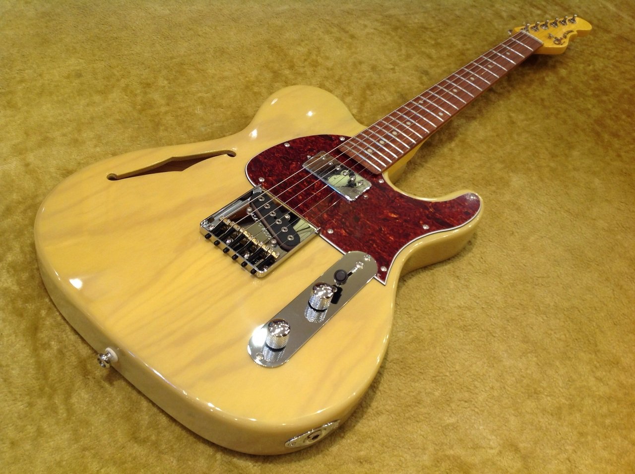 G＆L Tribute Series ASAT CLASSIC BLUESBOY SEMI-HOLLOW 3TS