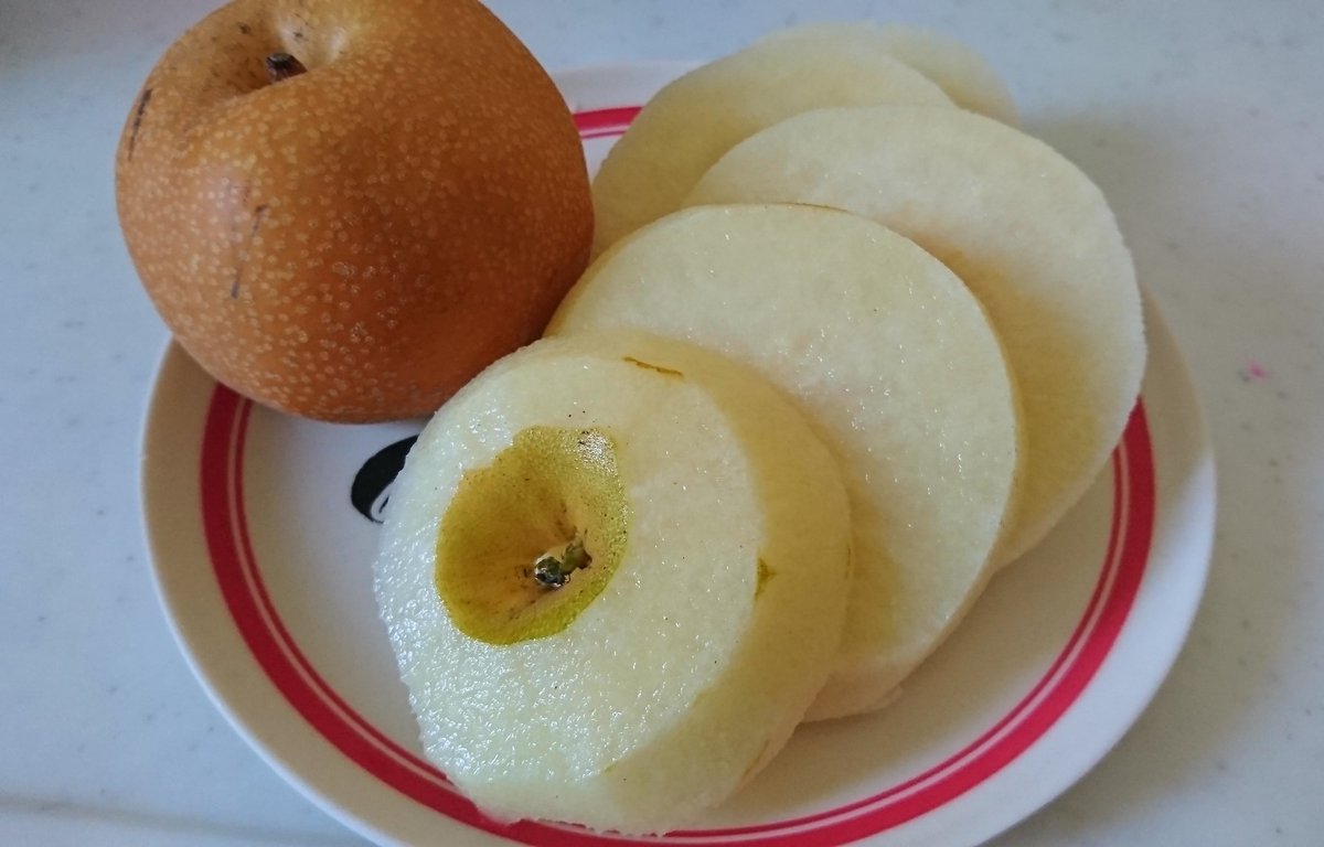 もっちー 梨の時期になりました 果物のなかで1番好きです 梨好きの方にオススメ 私は断然 輪切り 派 もっちー 梨の時期になりました 果物のなかで1番好きです 梨好きの方にオススメ 私は断然 輪切り 派