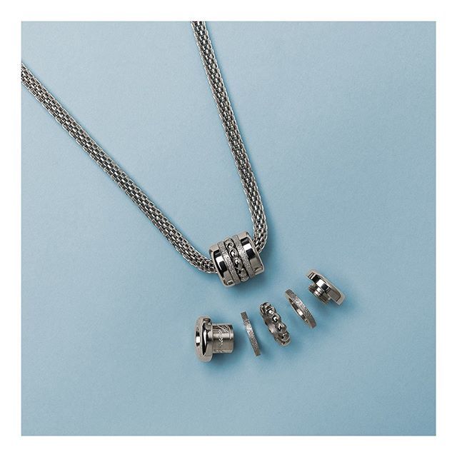 Have your family close by your heart with the engraved family charm on one of our necklaces.

#mybering #beringtime #jewellery #jewelry #charms #silver #family #arcticsymphony - instagram.com/beringtime