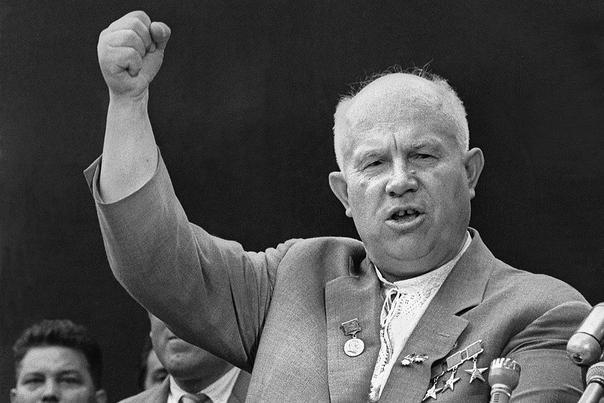 Как выглядели руководители СССР и России в возрасте Путина? Как выглядели руководители СССР и России в возрасте Путина?