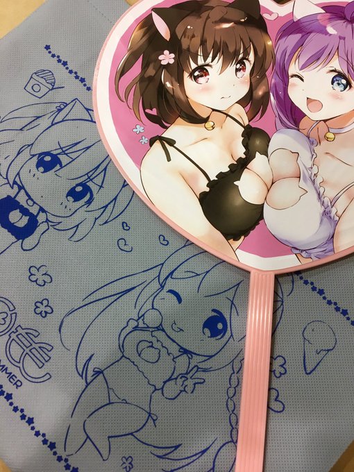 うちわとバッグ、いい感じにできてました(((o(*゜▽゜*)o)))
うちわはいつもよりコンパクトサイズだけど、作りがとても丈夫で良い風を起こせます*ଘ(੭*ˊᵕˋ)੭* ੈ✩‧₊˚
先着無料大サービスなのでぜひもらっていってください😘 