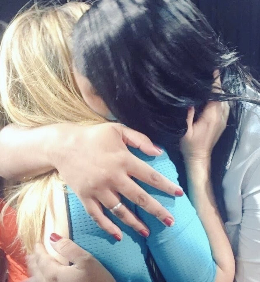 BondeWerneck's tweet photo. Sou tão grata por ter você na minha vida, estou tão feliz que Cora vem ai 🙏🏽❤ (quero ela brincando no meu casco) 
Que Deus te abençoe, e te proteja sempre! Amém!!!
Feliz Aniversário minha pigzinha mais linda desse mundo! Te amo muito! 💝🦋🎉🍃🐢💘🌹 @Tatawerneck https://t.co/eACp9bY6ht